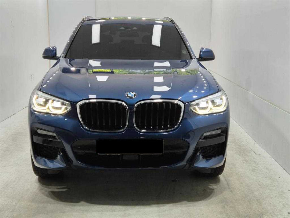 BMW X3 — photo 01