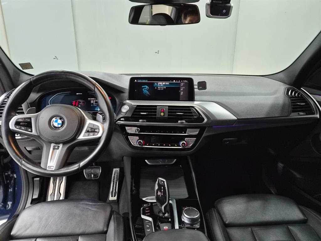 BMW X3 — photo 08