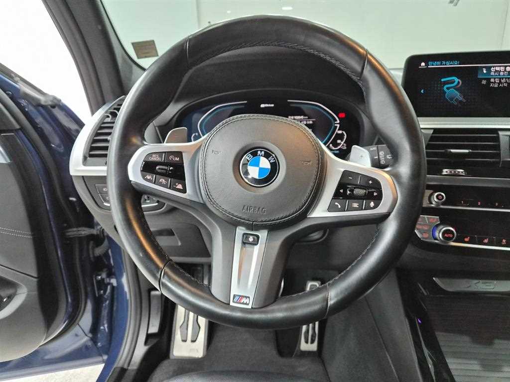 BMW X3 — photo 09