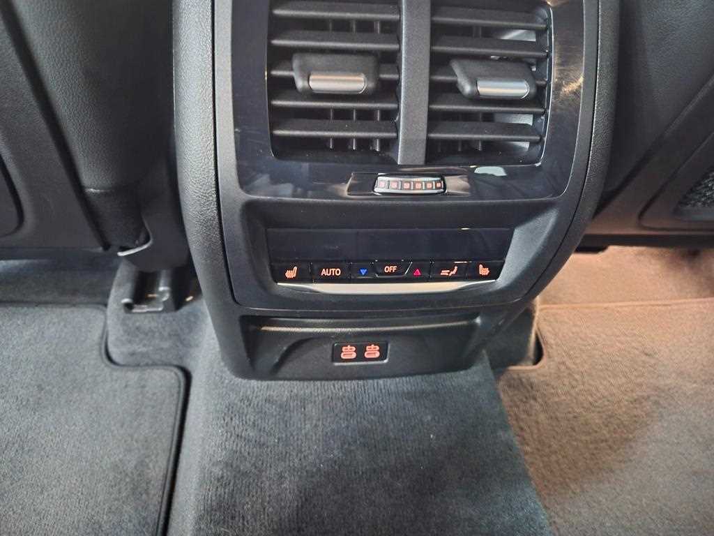 BMW X3 — photo 10