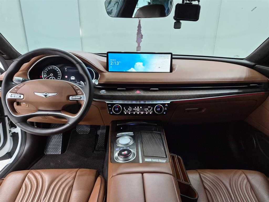 Genesis G80 — photo 06