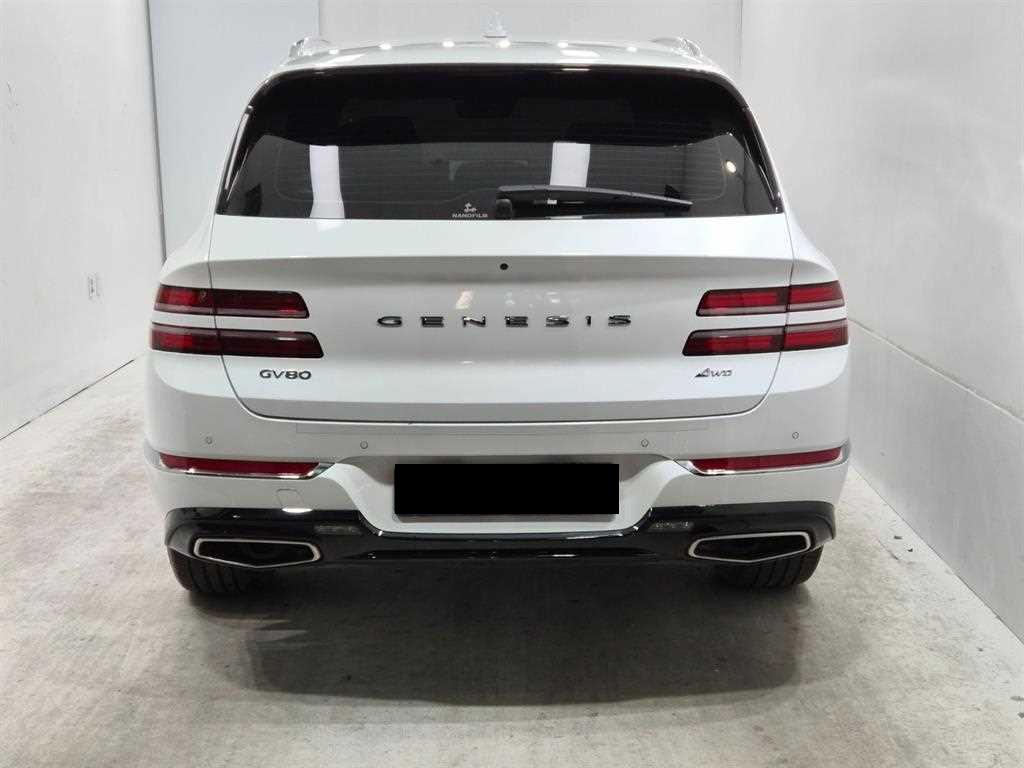 Genesis GV80 — photo 03