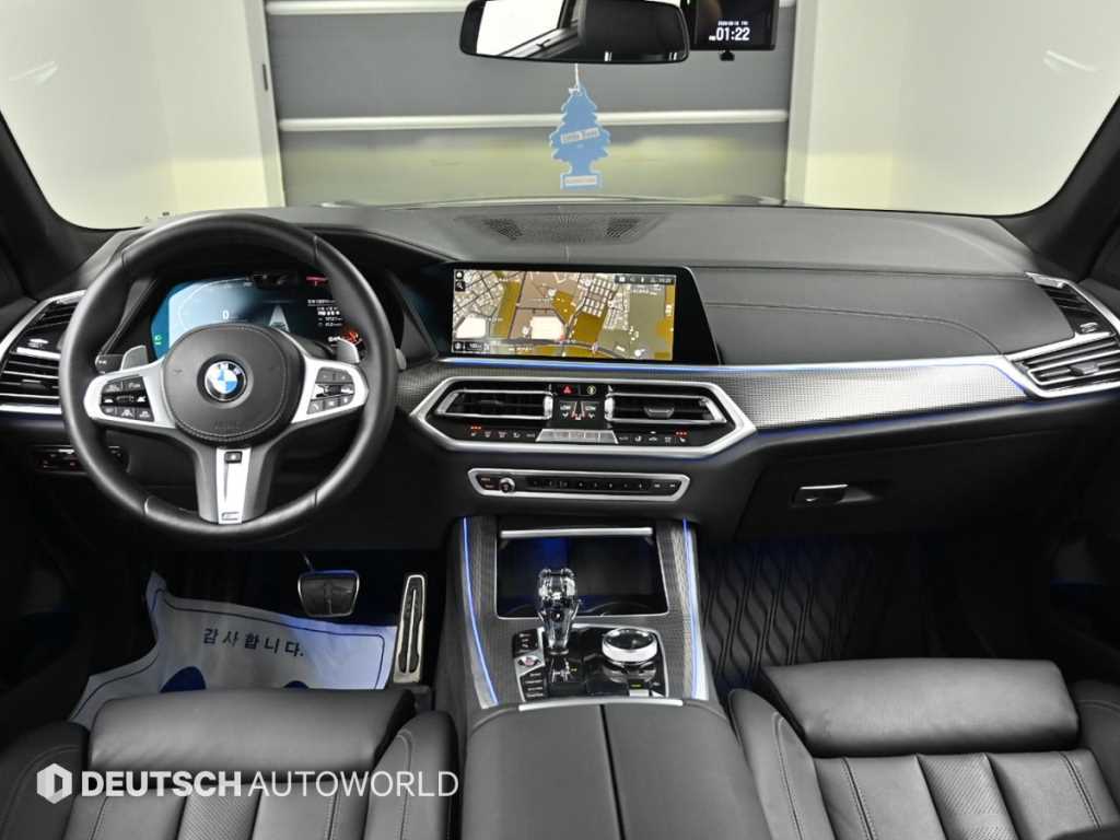 BMW X5 — photo 07