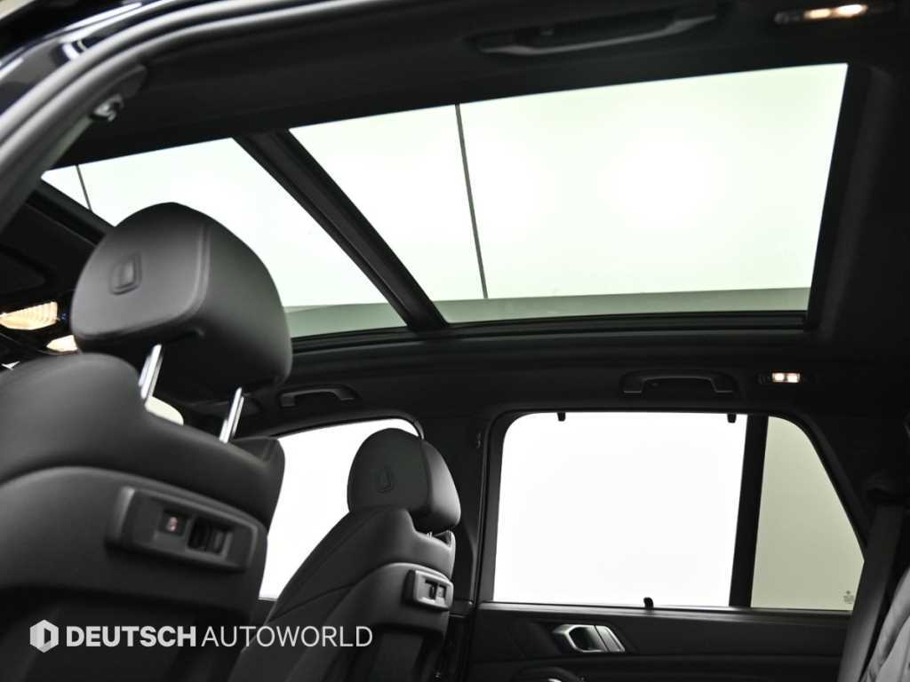 BMW X5 — photo 18