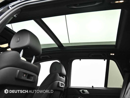 BMW X5 — photo 18