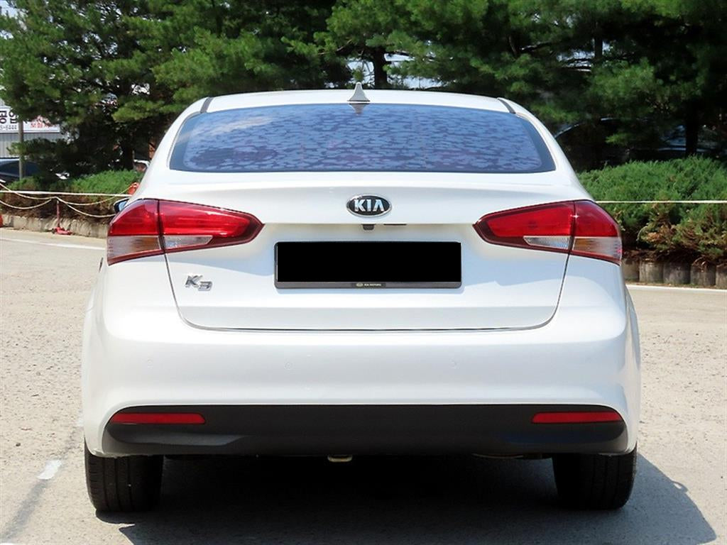 Kia K3 — photo 04