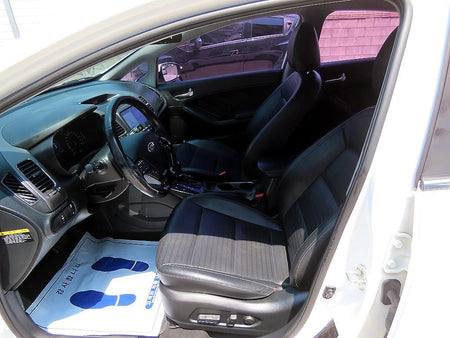 Kia K3 — photo 05
