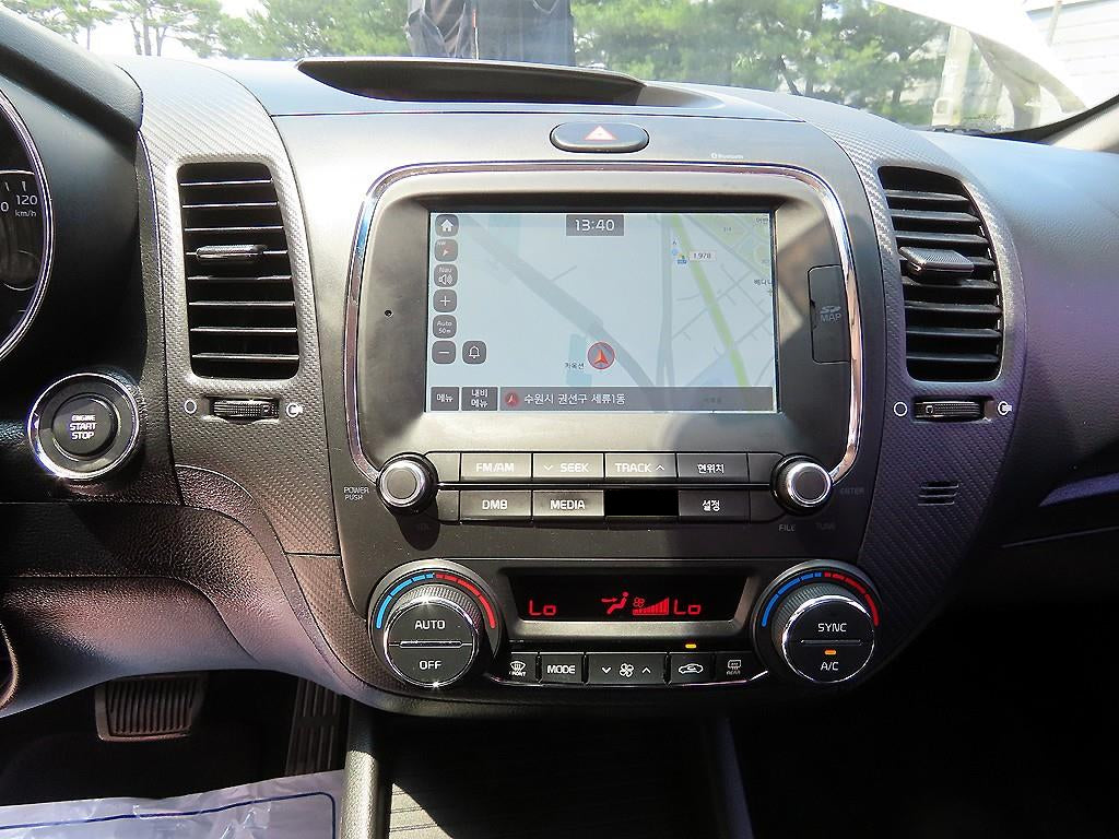 Kia K3 — photo 13