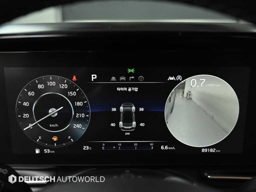 Kia Carnival — photo 08