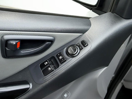 Hyundai Starex — photo 14