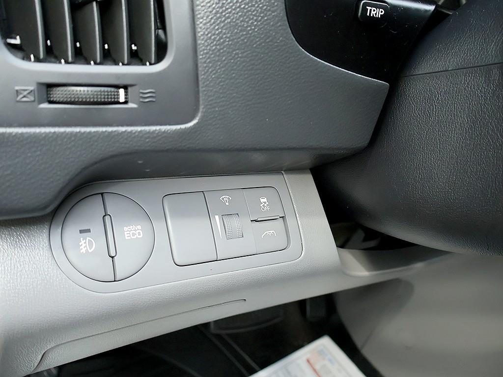 Hyundai Starex — photo 15