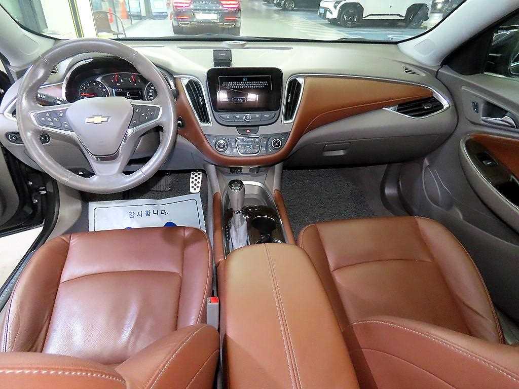 CHEVROLET Malibu — photo 10