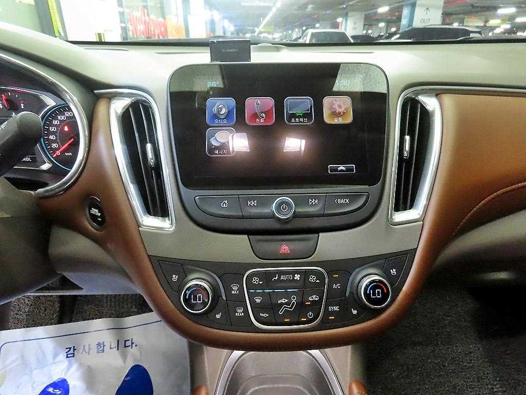 CHEVROLET Malibu — photo 11