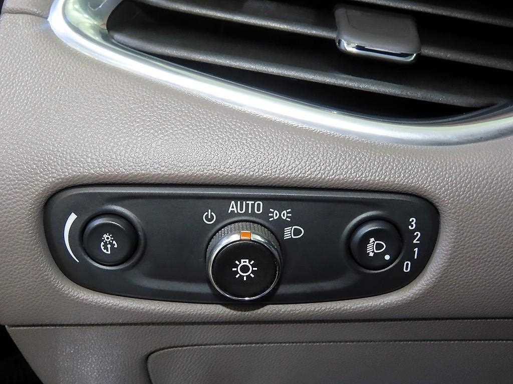 CHEVROLET Malibu — photo 14
