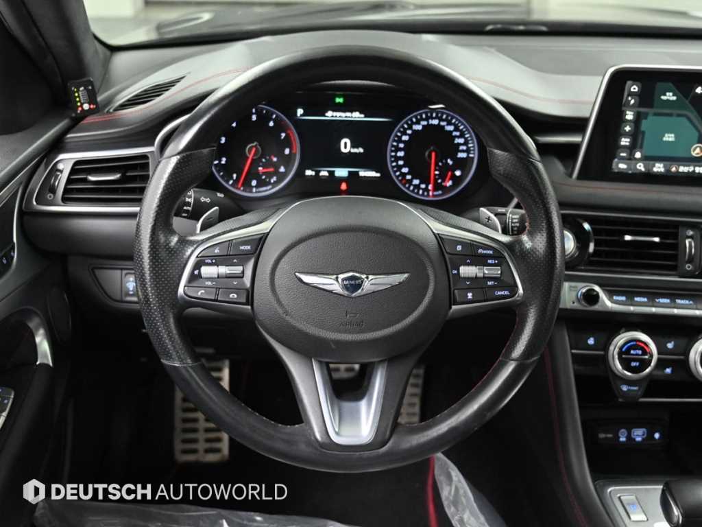 Genesis G70 — photo 13