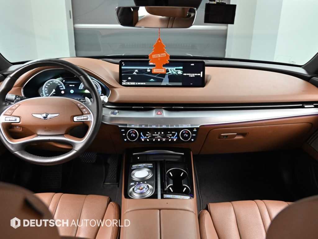 Genesis G80 — photo 07