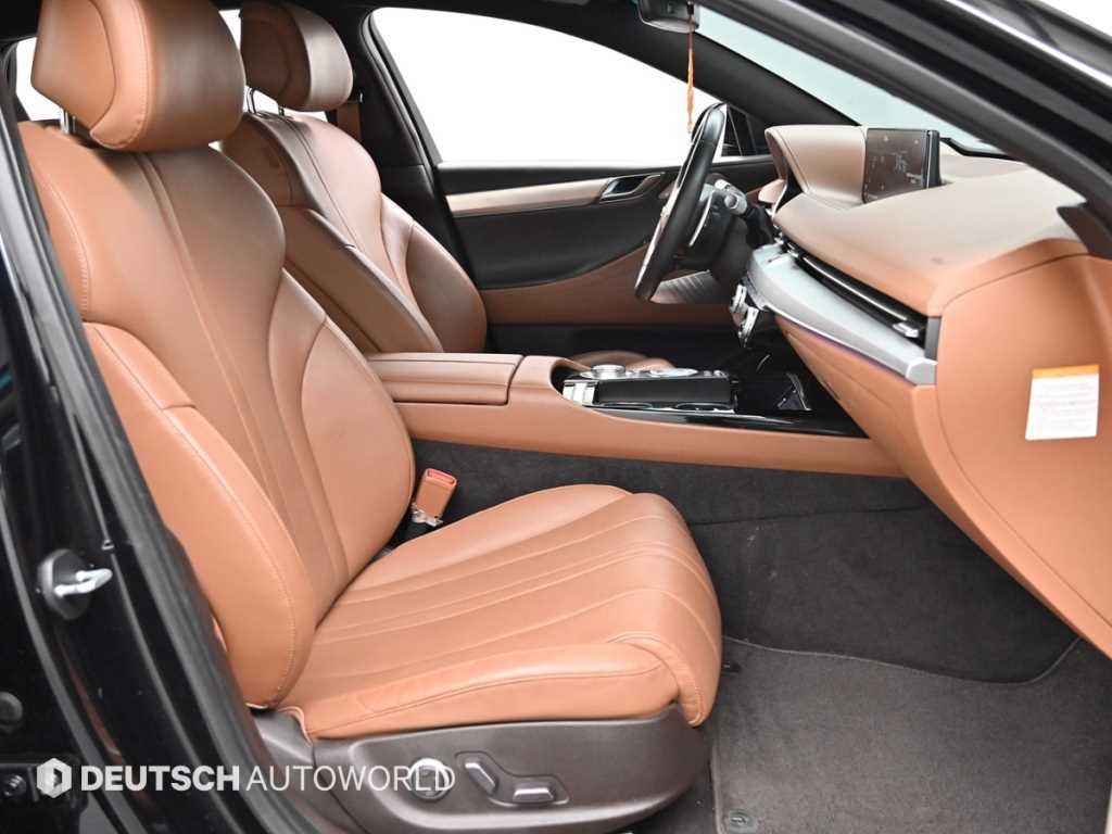 Genesis G80 — photo 10