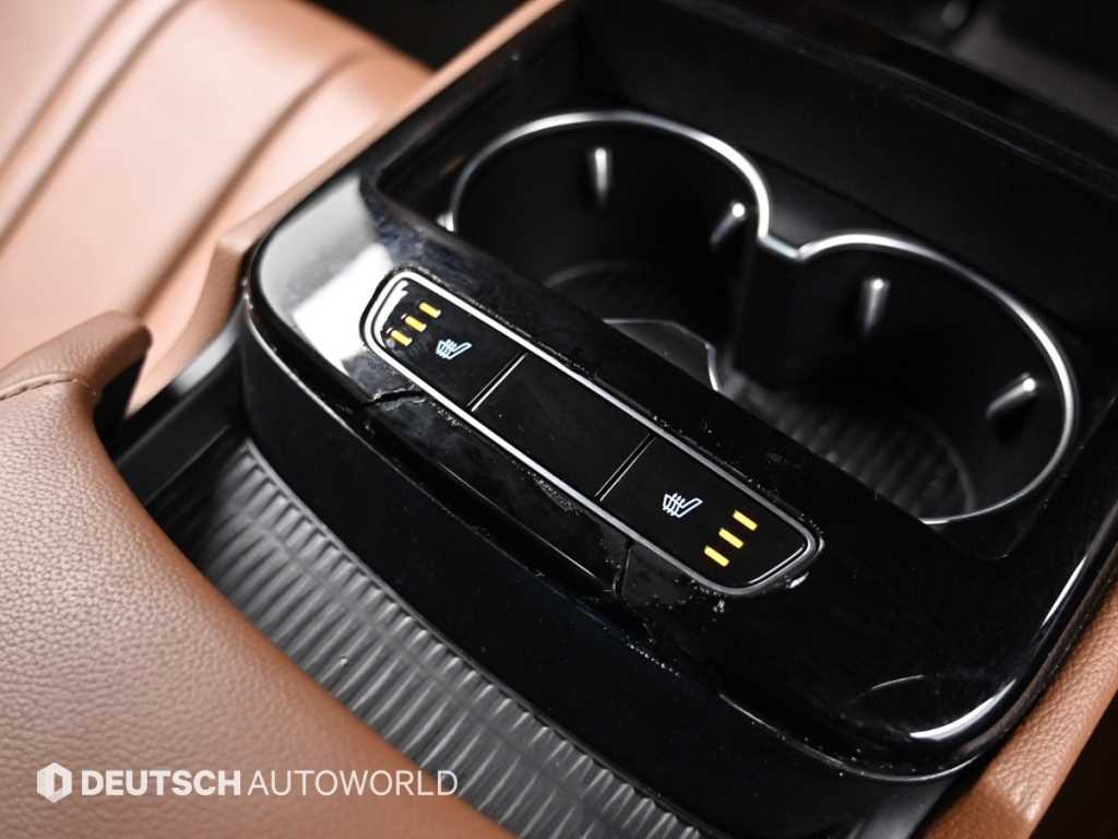 Genesis G80 — photo 16