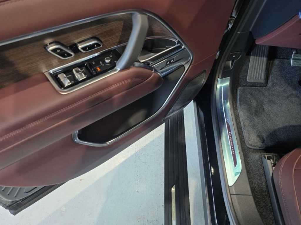 Land Rover Range Rover — photo 10