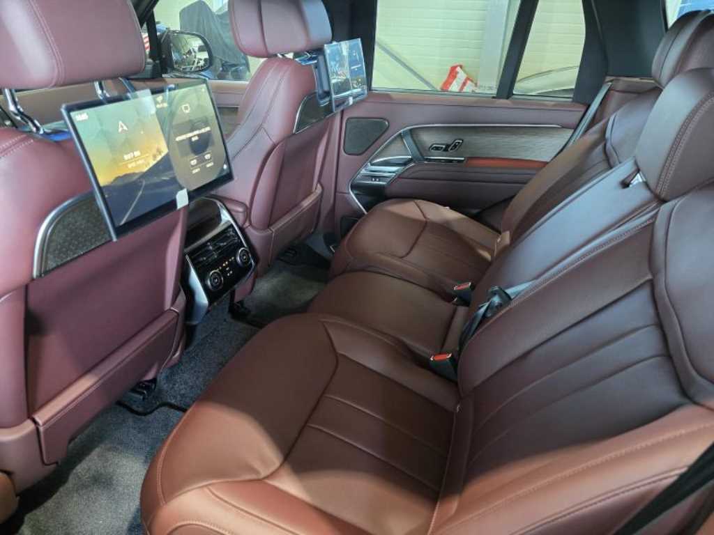 Land Rover Range Rover — photo 12