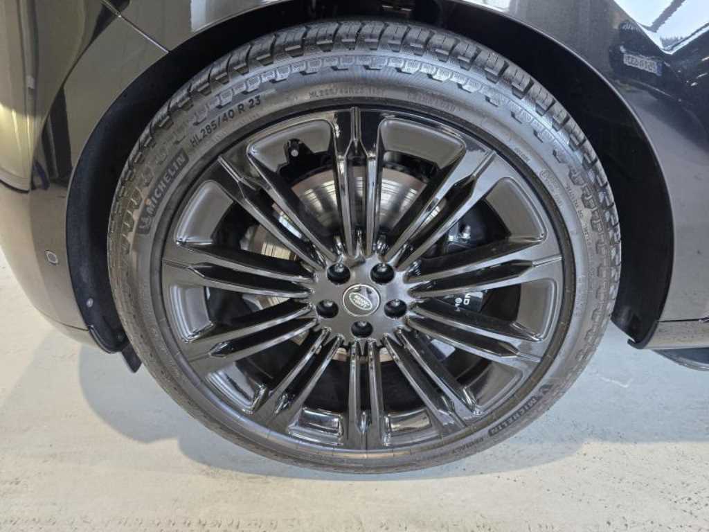 Land Rover Range Rover — photo 17