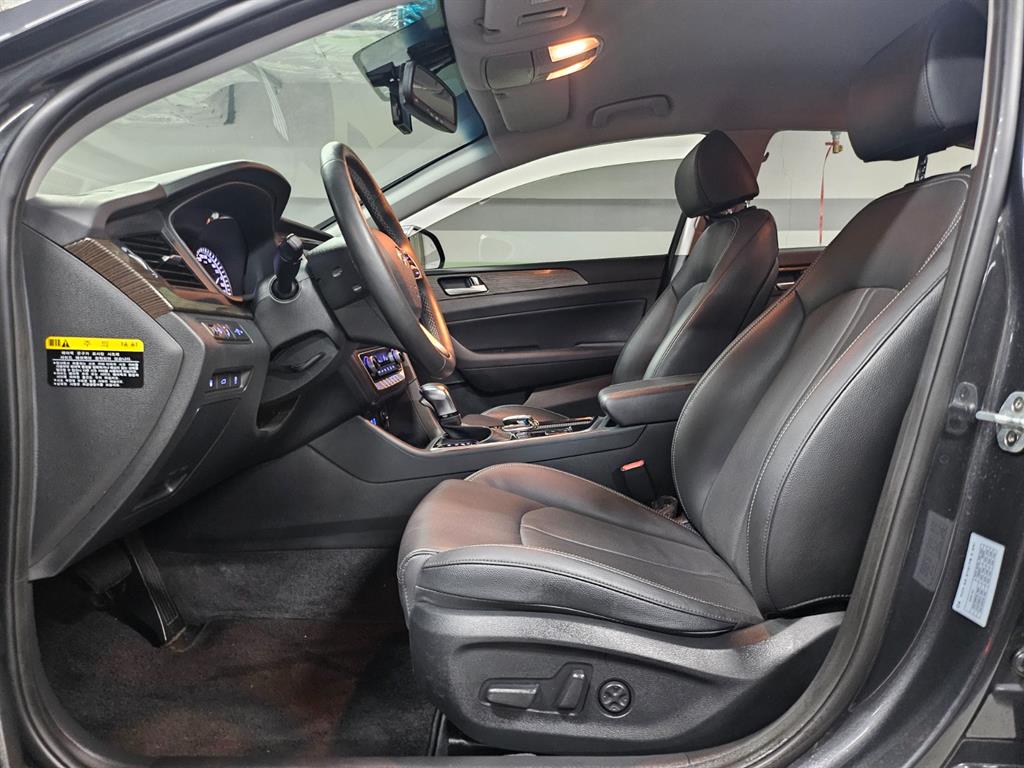 Hyundai Sonata — photo 06
