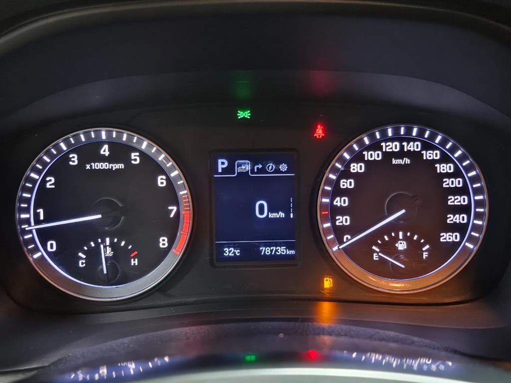 Hyundai Sonata — photo 09