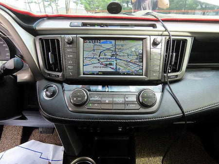 Toyota RAV4 — photo 11