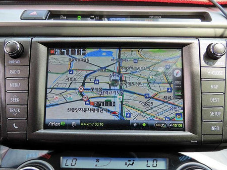 Toyota RAV4 — photo 12