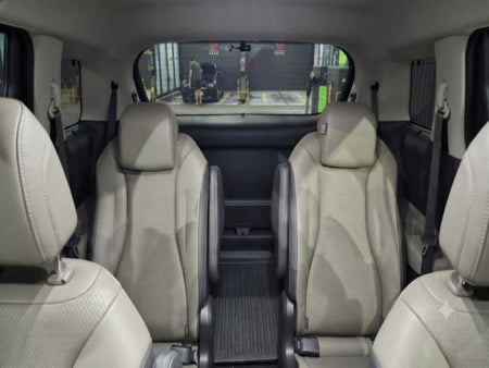 Kia Carnival — photo 08