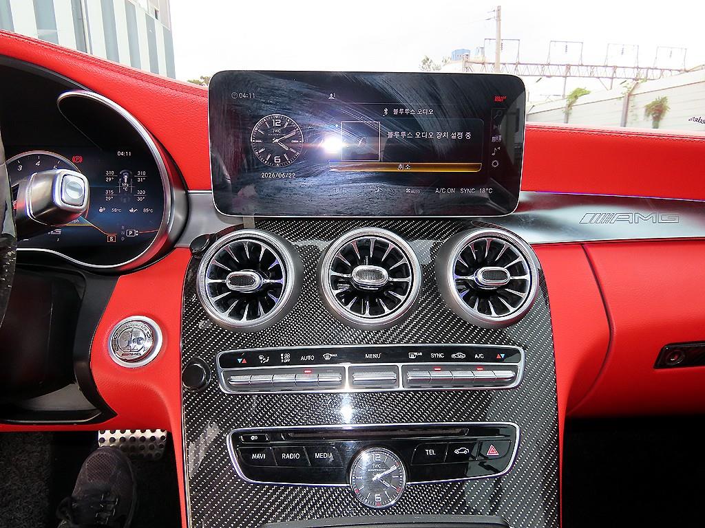 Mercedes-Benz C-Class — photo 17