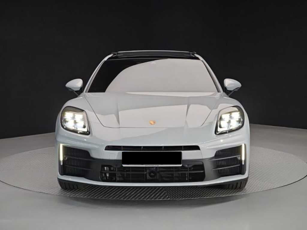 Porsche Panamera — photo 01