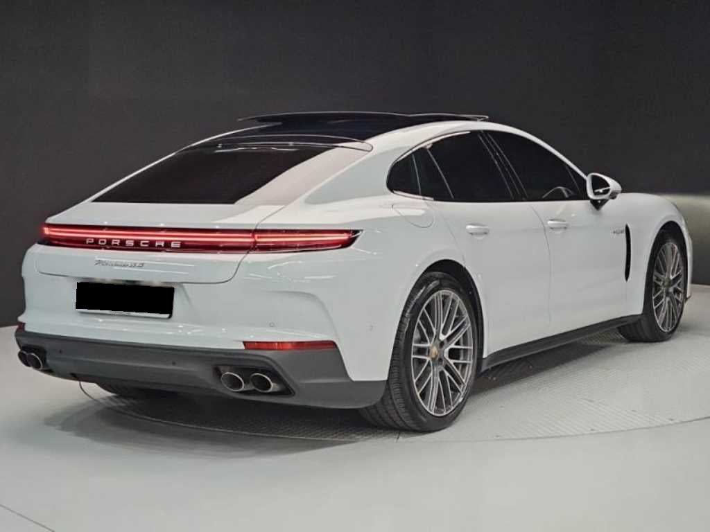 Porsche Panamera — photo 03