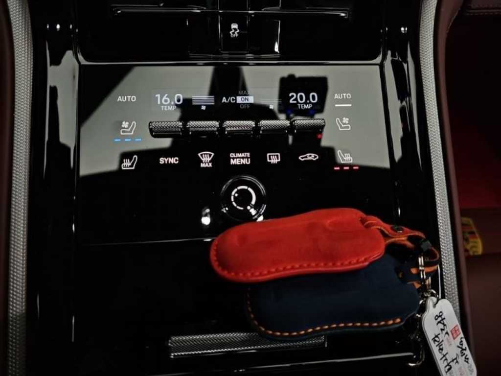 Porsche Panamera — photo 08