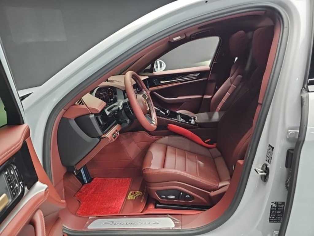 Porsche Panamera — photo 09