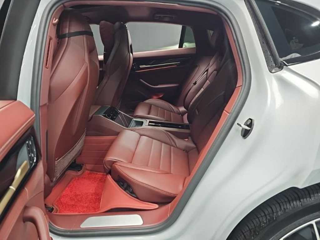 Porsche Panamera — photo 10