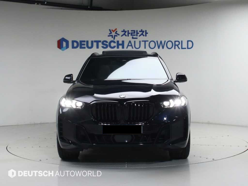 BMW X5 — photo 03