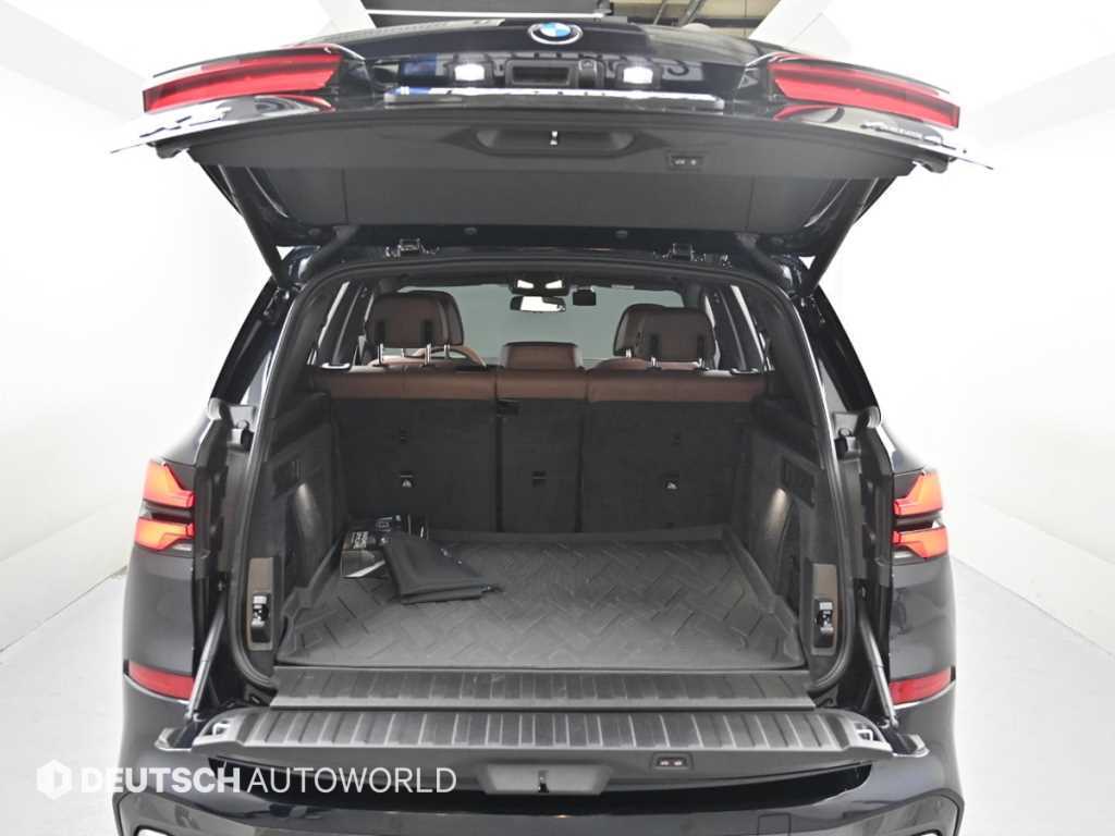 BMW X5 — photo 05
