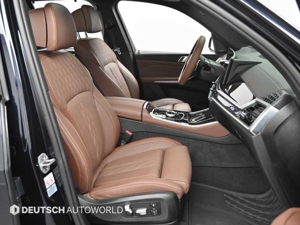 BMW X5 — photo 12
