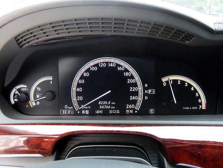 Mercedes-Benz S-Class — photo 09
