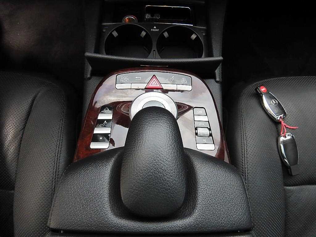 Mercedes-Benz S-Class — photo 12