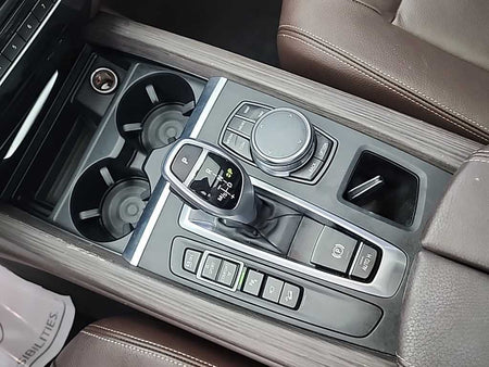 BMW X5 — photo 08