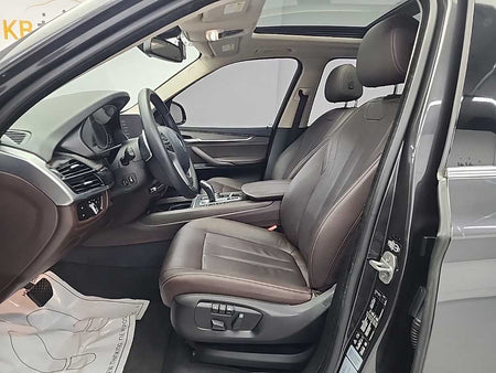 BMW X5 — photo 11