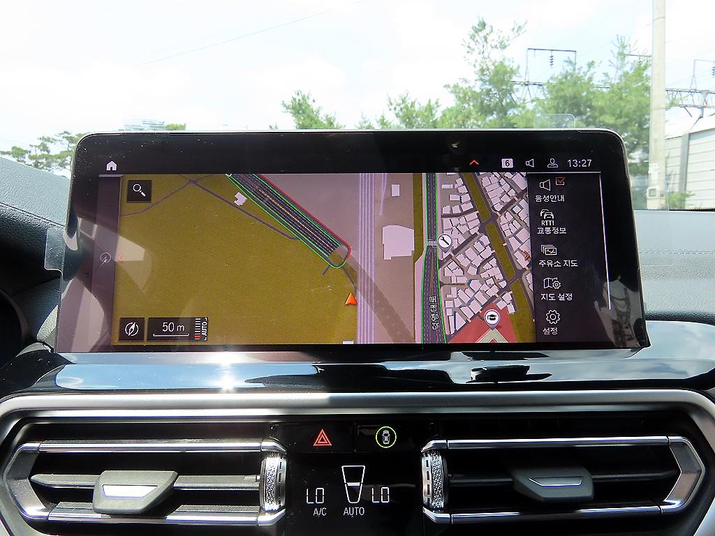 BMW X4 — photo 13