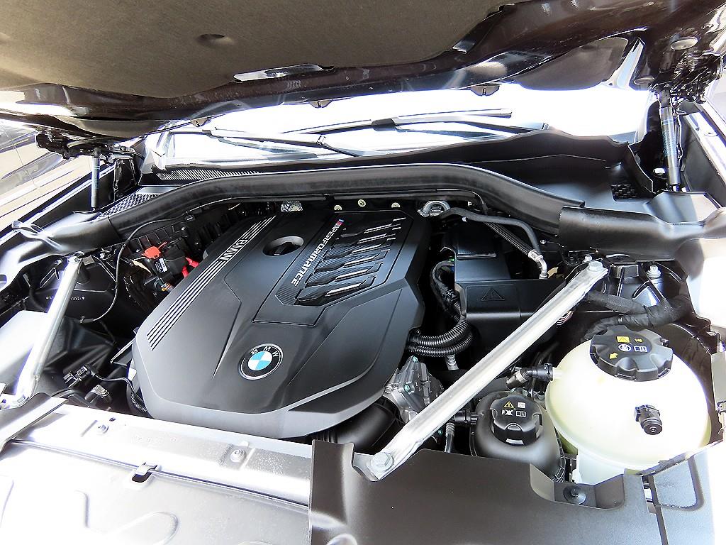 BMW X4 — photo 19