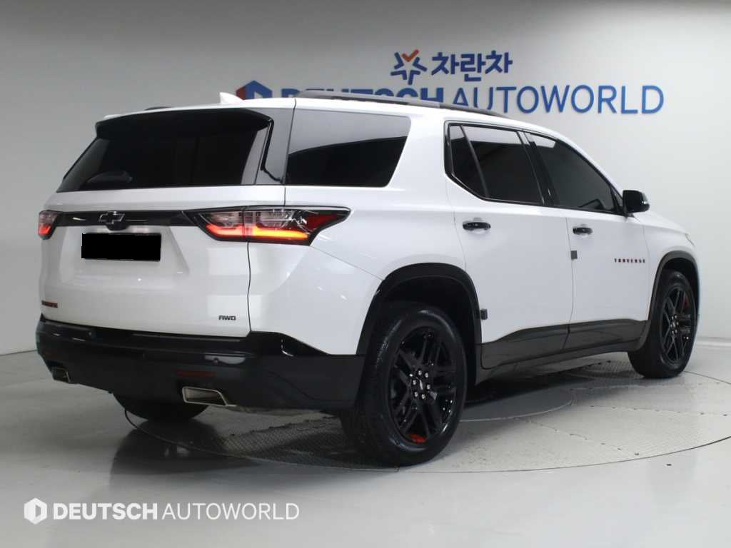 CHEVROLET Traverse — photo 02