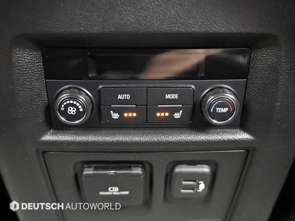 CHEVROLET Traverse — photo 16