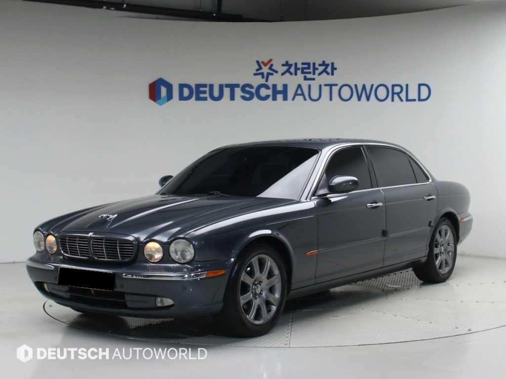 Jaguar XJ-8 — photo 01
