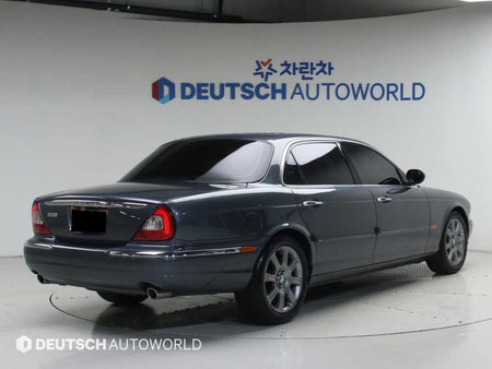 Jaguar XJ-8 — photo 02