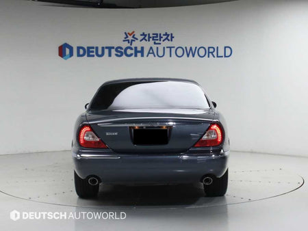 Jaguar XJ-8 — photo 04